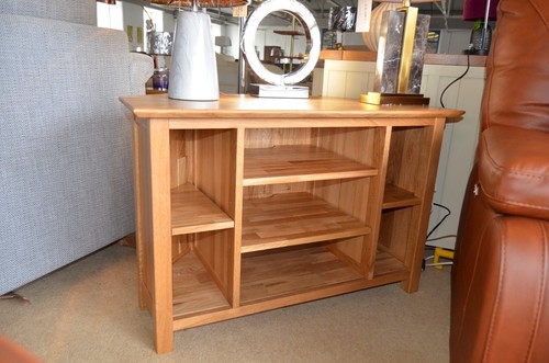 Corner unit media - corner,