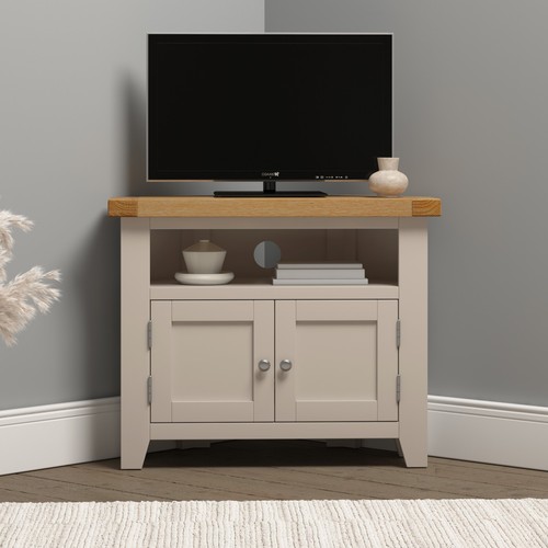 Windsor door corner unit - door, tv